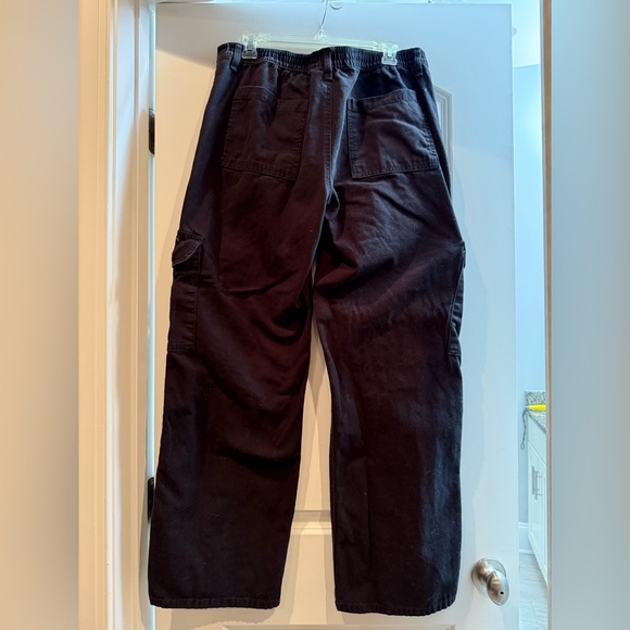 Aeropostale Black kStraight-Leg Cargo Pants - Picture 2 of 5